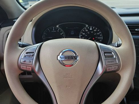 Used 2015 Nissan Altima 2.5 S w/ Sport Value Package FWD image 10