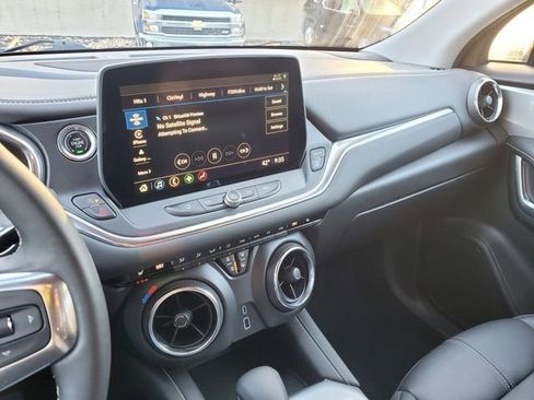 Certified 2024 Chevrolet Blazer LT w/ LPO, Floor Liner Package image 28