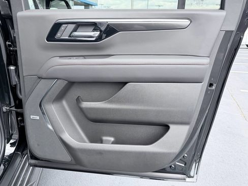 New 2026 Chevrolet Suburban RST image 34