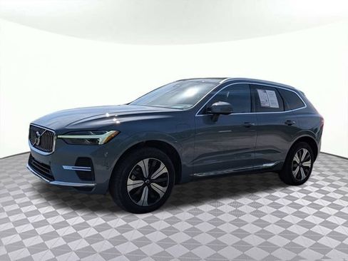 Used 2023 Volvo XC60 T8 Plus AWD/4WD image 7