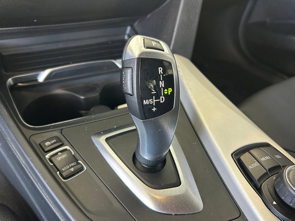 Used 2016 BMW 320i xDrive Sedan AWD/4WD image 13