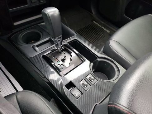 Used 2020 Toyota 4Runner Venture w/ Moonroof Package image 28