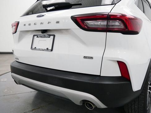 Used 2023 Ford Escape SE FWD image 34