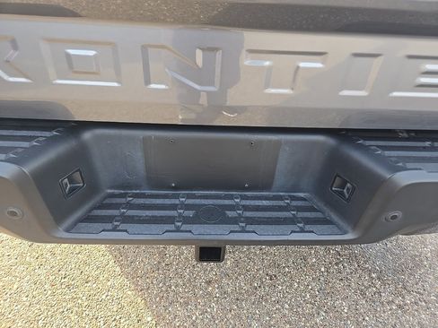 Used 2022 Nissan Frontier SV w/ Technology Package image 30