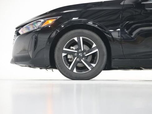 Used 2025 Nissan Sentra SV FWD image 7