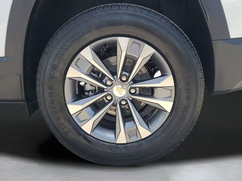 New 2026 Chevrolet Equinox LT FWD image 36