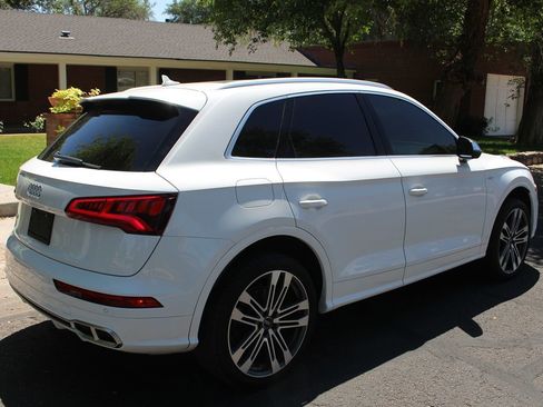 Used 2018 Audi SQ5 Prestige w/ Prestige Package AWD/4WD image 6