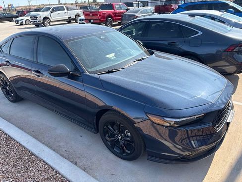 Certified 2025 Honda Accord SE image 2
