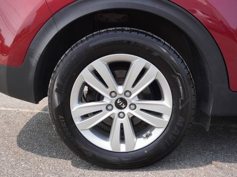 Used 2018 Kia Sportage LX AWD/4WD image 17