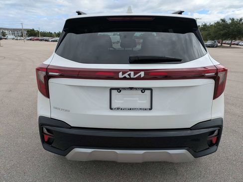Certified 2024 Kia Seltos S FWD image 6