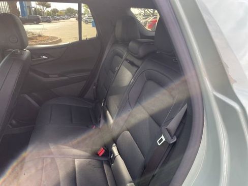 Used 2025 Chevrolet Equinox LT w/ Convenience Package II image 8