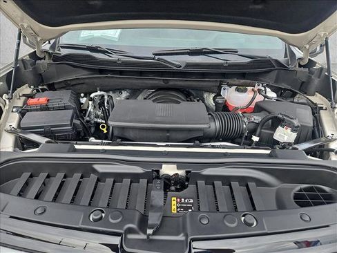 New 2026 Chevrolet Silverado 1500 ZR2 image 17