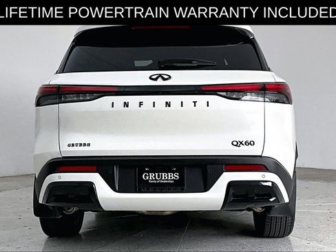Certified 2025 INFINITI QX60 Luxe w/ Black Edition image 6