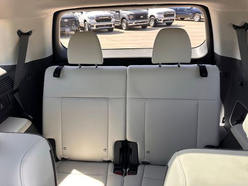 Certified 2026 Hyundai Santa Fe Calligraphy image 21