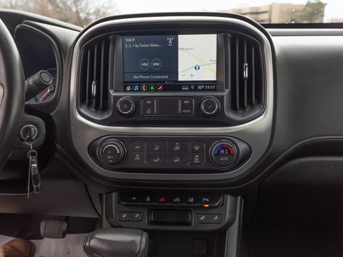 Used 2020 GMC Canyon SLT w/ Driver Alert Package image 12