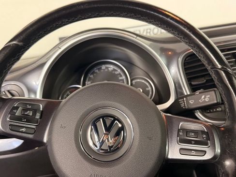 Used 2018 Volkswagen Beetle 2.0T S FWD image 27
