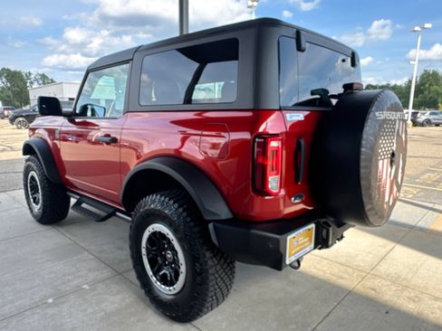 Certified 2024 Ford Bronco Big Bend w/ Sasquatch Package AWD/4WD image 5