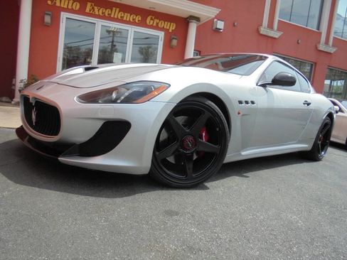 Used 2014 Maserati GranTurismo Sport RWD image 24