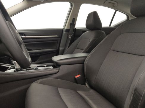 Used 2023 Nissan Altima 2.5 SV image 17