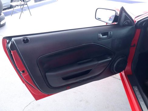 Used 2008 Ford Mustang GT RWD image 12