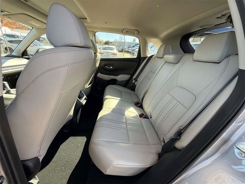 Used 2023 Honda HR-V EX-L image 11