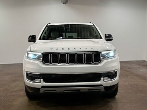 Used 2024 Jeep Wagoneer L Series II w/ Flexible Seating Group AWD/4WD image 29