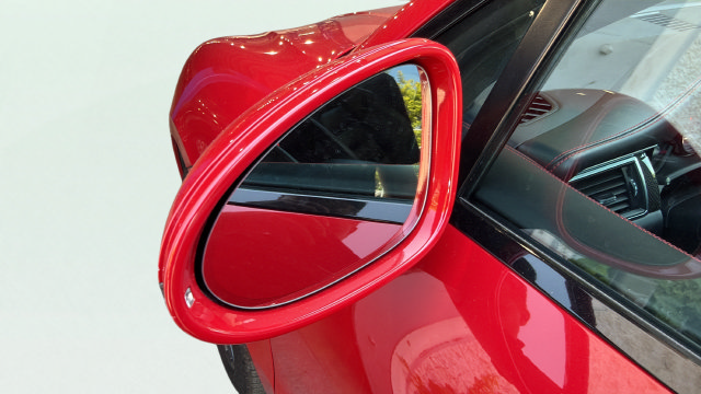 Used 2018 Porsche Macan GTS w/ Premium Package Plus AWD/4WD image 30