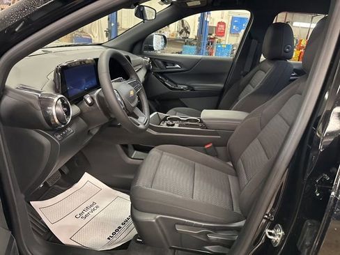 New 2026 Chevrolet Equinox LT AWD/4WD image 11