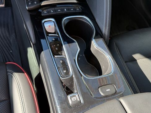 Used 2022 Buick Envision Essence w/ Technology Package II image 25