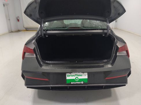 Used 2024 Hyundai Elantra SEL w/ Convenience Package FWD image 29