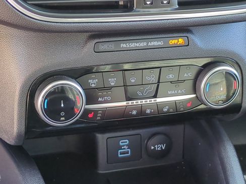 Used 2022 Ford Escape Titanium w/ Class II Trailer Tow Package image 26