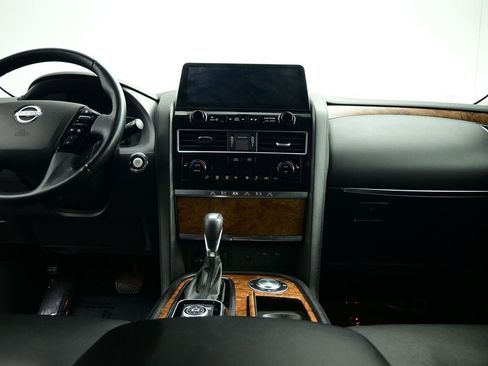 Used 2024 Nissan Armada SL image 9