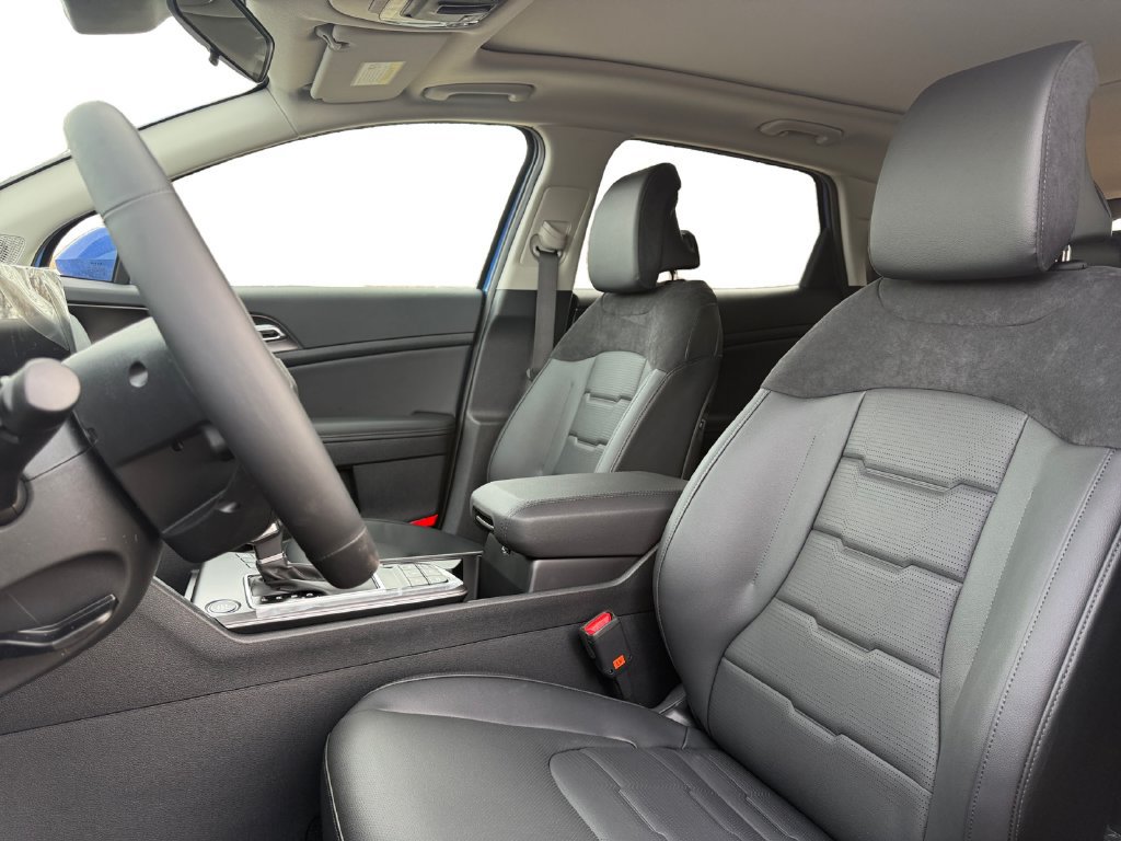 New 2026 Kia Sportage SX AWD/4WD image 9
