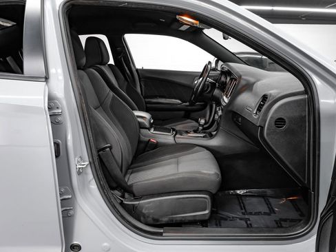 Used 2021 Dodge Charger SXT w/ Blacktop Package image 40