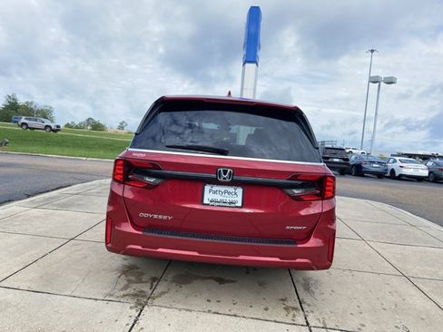 Used 2025 Honda Odyssey Sport-L image 10