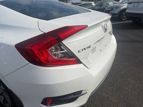 Used 2017 Honda Civic EX image 16
