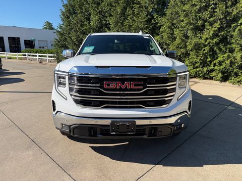New 2026 GMC Sierra 1500 SLT w/ SLT Premium Plus Package AWD/4WD image 6