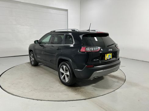 Used 2019 Jeep Cherokee Limited AWD/4WD image 23