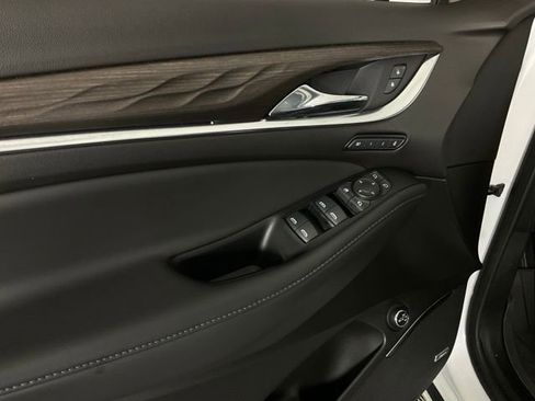 Used 2024 Buick Enclave Avenir w/ Trailering Package, 5000 lbs. FWD image 30