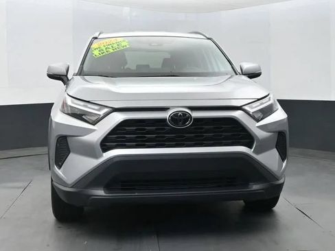 Used 2024 Toyota RAV4 XLE FWD image 3