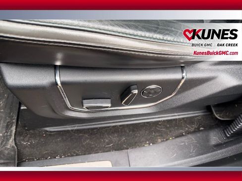 Used 2017 Ford F250 Platinum w/ Platinum Ultimate Package image 9