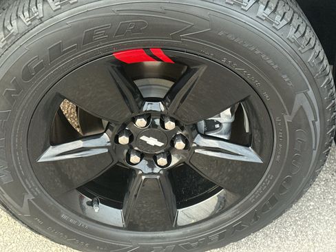Certified 2021 Chevrolet Colorado LT w/ Redline Special Edition AWD/4WD image 10