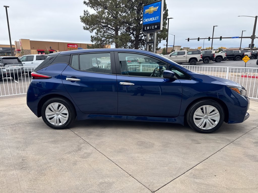 Used 2025 Nissan Leaf S FWD image 6