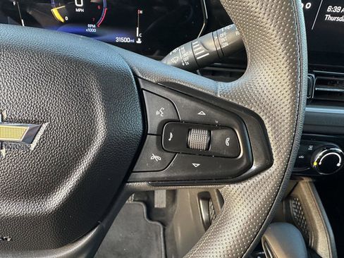Used 2025 Chevrolet TrailBlazer LT AWD/4WD image 24