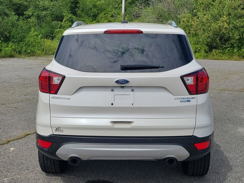 Used 2019 Ford Escape Titanium AWD/4WD image 6