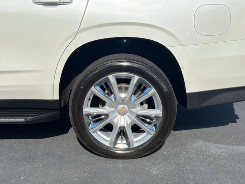 Used 2023 Chevrolet Tahoe High Country AWD/4WD image 24