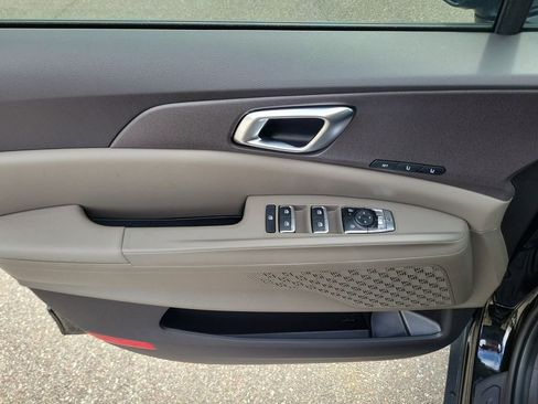 New 2026 Kia Carnival EX FWD image 20