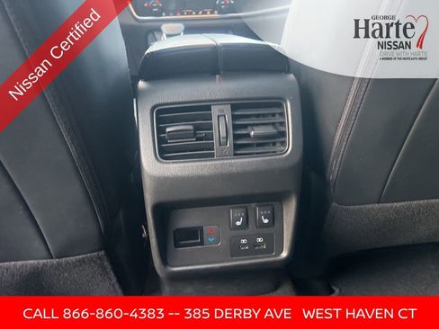 Used 2023 Nissan Rogue Platinum w/ Platinum Premium Package image 31