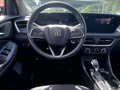 Used 2025 Buick Encore GX Preferred FWD image 8
