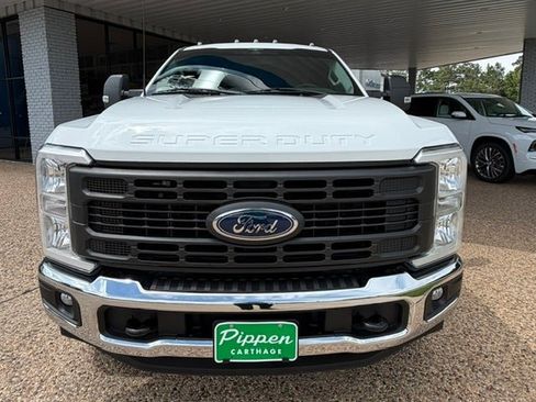 Used 2023 Ford F250 XL w/ XL Off-Road Package AWD/4WD image 3